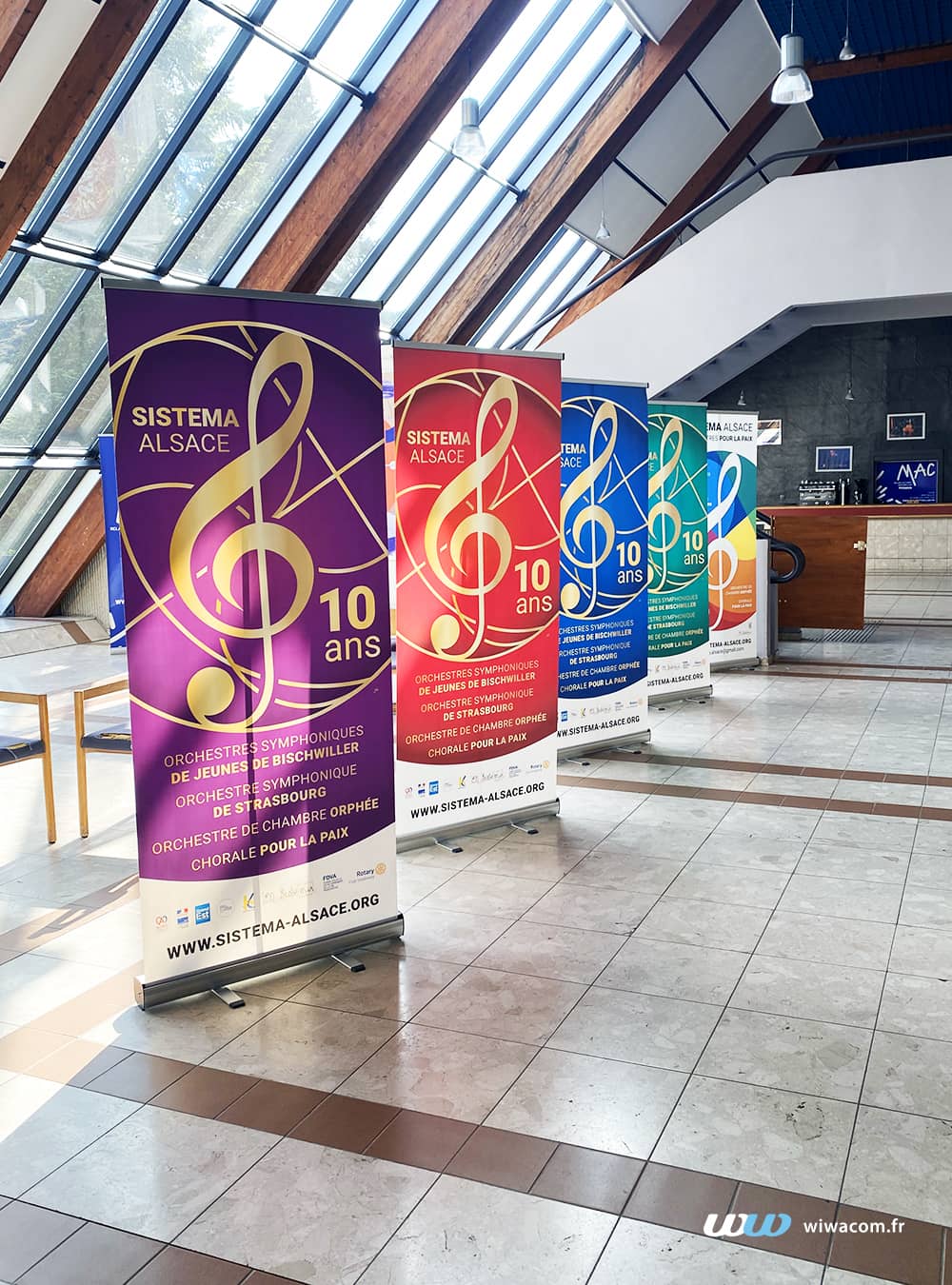 Roll-ups pour Sistema